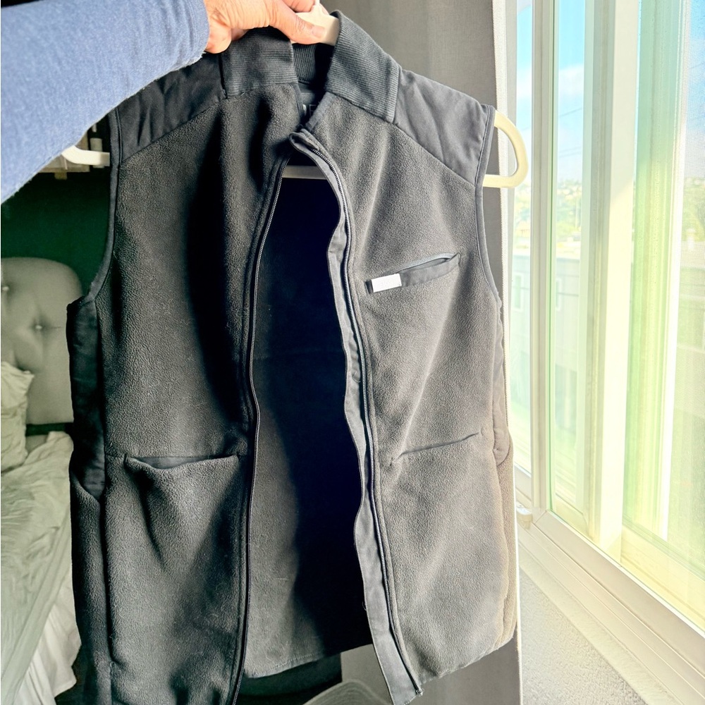 Figs onshift black vest